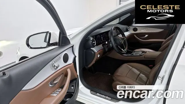 MERCEDES BENZ E-Classe W213 E250 Avantgarde 2021 — photo 11 sur 20