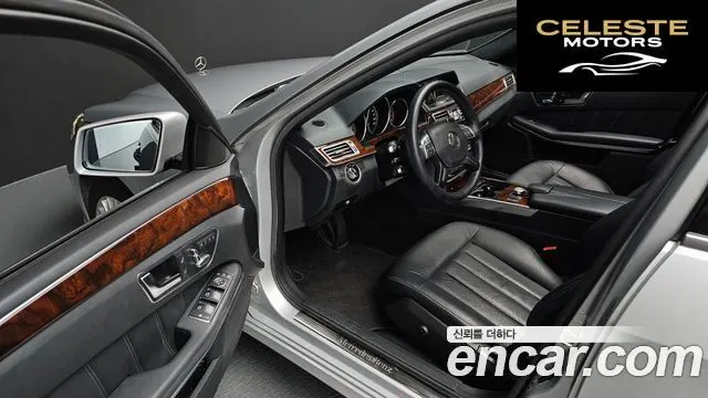 MERCEDES BENZ E-Classe W212 E300 2014 — photo 11 sur 26