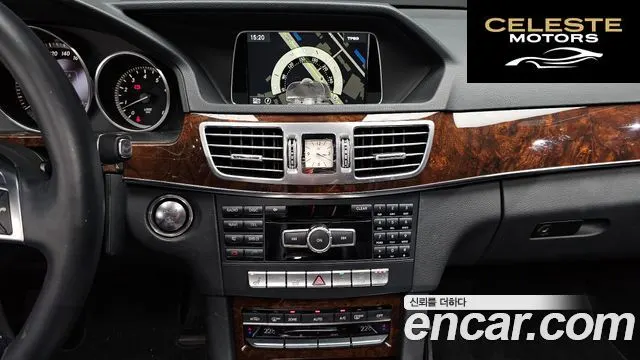 MERCEDES BENZ E-Classe W212 E300 2014 — photo 14 sur 26