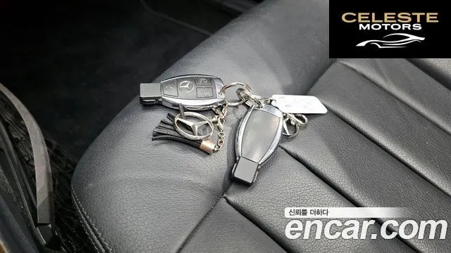 MERCEDES BENZ E-Classe W212 E300 2010 — photo 18 sur 20