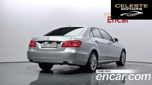 MERCEDES BENZ E-Classe W212 E300 2010 — photo 2 sur 20