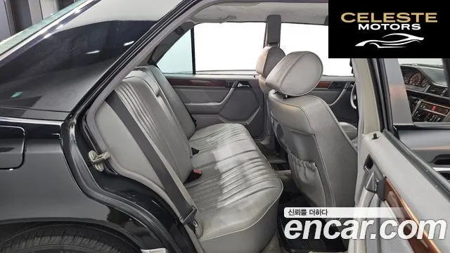 MERCEDES BENZ E-Classe W124 E220 1994 — photo 12 sur 20