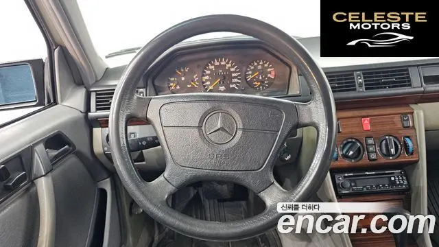 MERCEDES BENZ E-Classe W124 E220 1994 — photo 13 sur 20