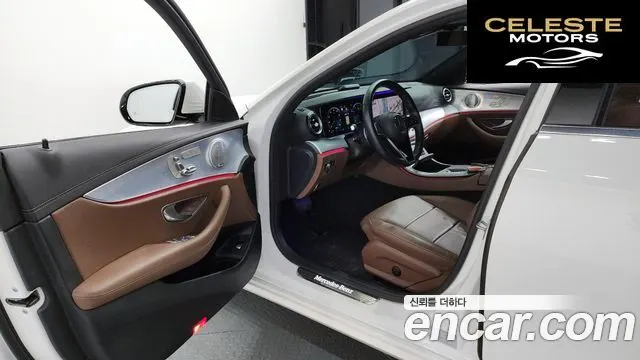 MERCEDES BENZ E-Classe W213 E350 4MATIC Avantgarde 2021 — photo 10 sur 20