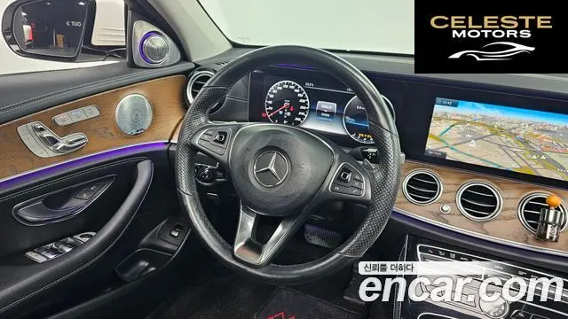 MERCEDES BENZ E-Classe W213 E300 Exclusive 2018 — photo 13 sur 20