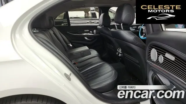 MERCEDES BENZ E-Classe W213 E400 4MATIC Exclusive 2017 — photo 12 sur 20