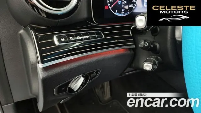 MERCEDES BENZ E-Classe W213 E400 4MATIC Exclusive 2017 — photo 16 sur 20