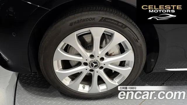 MERCEDES BENZ E-Classe W213 E300 4MATIC Exclusive 2019 — photo 5 sur 20