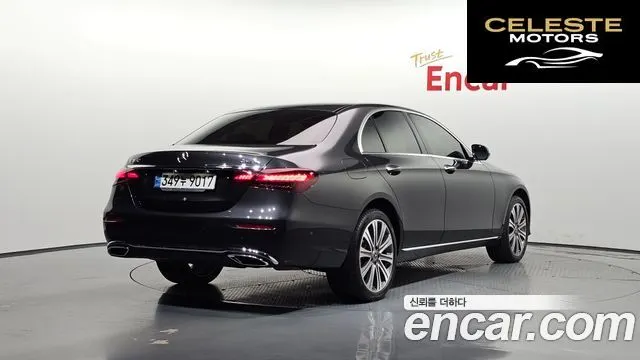 MERCEDES BENZ E-Classe W213 E350 4MATIC Exclusive 2023 — photo 2 sur 20