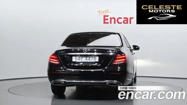 MERCEDES BENZ E-Classe W213 E300 4MATIC Exclusive 2019 — photo 4 sur 20
