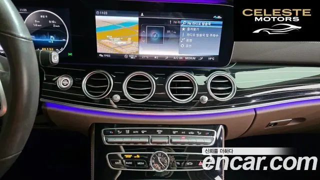 MERCEDES BENZ E-Classe W213 E450 4MATIC Exclusive 2020 — photo 17 sur 20