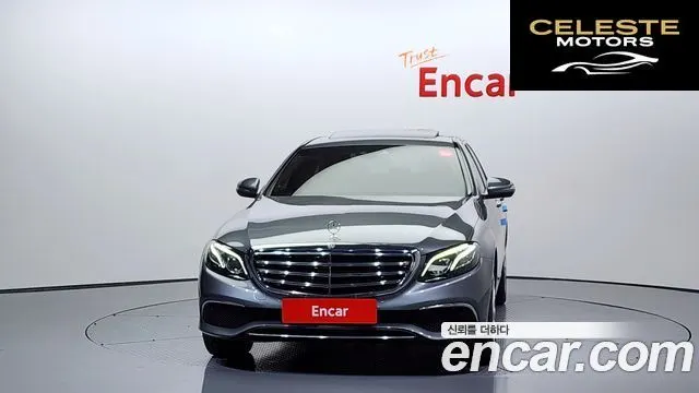 MERCEDES BENZ E-Classe W213 E220d 4MATIC Exclusive 2018 — photo 3 sur 20