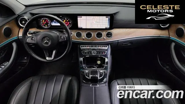 MERCEDES BENZ E-Classe W213 E220d 4MATIC Exclusive 2018 — photo 7 sur 20
