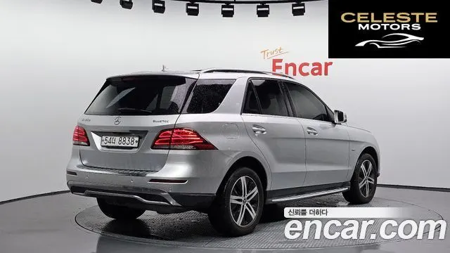 MERCEDES BENZ M-Classe W166 ML250 4MATIC 2012 — photo 2 sur 20