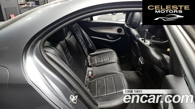 MERCEDES BENZ E-Classe W213 E250 Avantgarde 2021 — photo 11 sur 20