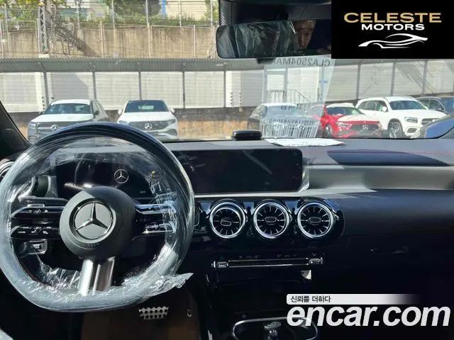 MERCEDES BENZ CLA-Classe C118 CLA250 4MATIC 2025 — photo 8 sur 9