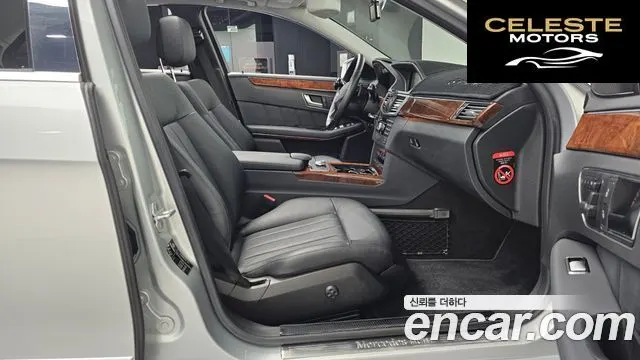 MERCEDES BENZ E-Classe W212 E300 2012 — photo 11 sur 20