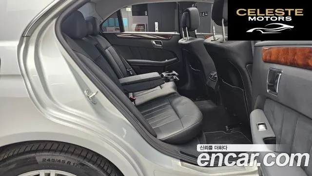 MERCEDES BENZ E-Classe W212 E300 2012 — photo 12 sur 20