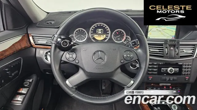 MERCEDES BENZ E-Classe W212 E300 2012 — photo 13 sur 20