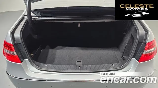 MERCEDES BENZ E-Classe W212 E300 2012 — photo 20 sur 20