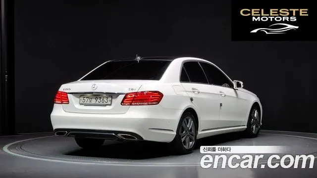 MERCEDES BENZ E-Classe W212 E220 CDI Avantgarde 2014 — photo 2 sur 20