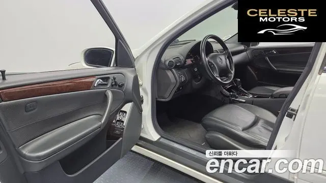 MERCEDES BENZ C-Classe C240 4MATIC 2004 — photo 11 sur 20