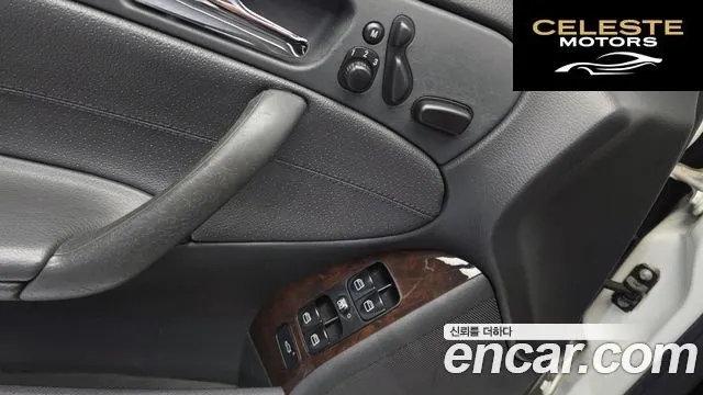 MERCEDES BENZ C-Classe C240 4MATIC 2004 — photo 17 sur 20