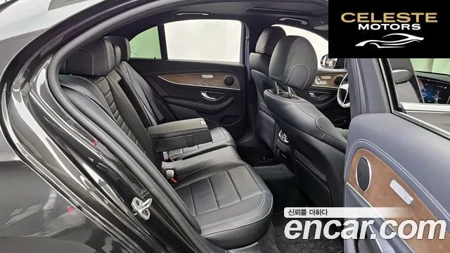 MERCEDES BENZ E-Classe W213 E220d 4MATIC Exclusive 2021 — photo 12 sur 20