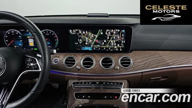MERCEDES BENZ E-Classe W213 E300e 4MATIC Exclusive 2021 — photo 15 sur 20