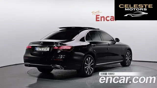 MERCEDES BENZ E-Classe W213 E300e 4MATIC Exclusive 2021 — photo 2 sur 20