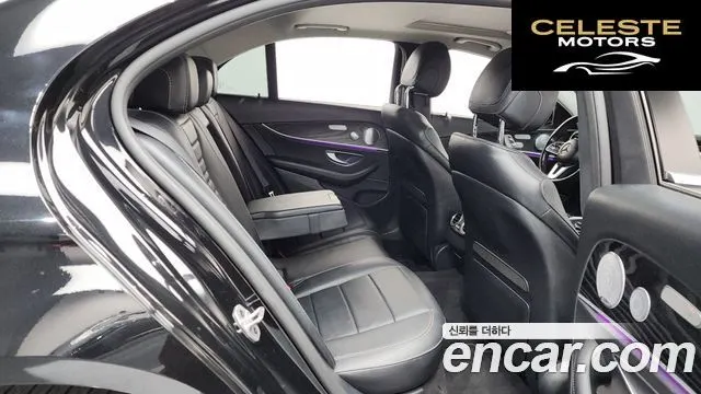 MERCEDES BENZ E-Classe W213 E300 4MATIC Avantgarde 2019 — photo 12 sur 26