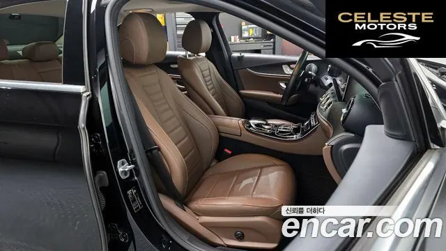 MERCEDES BENZ E-Classe W213 E300 4MATIC Avantgarde 2019 — photo 10 sur 26