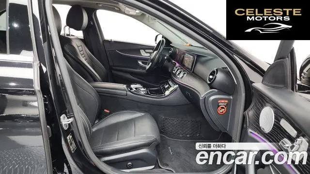 MERCEDES BENZ E-Classe W213 E300 4MATIC Avantgarde 2019 — photo 11 sur 26