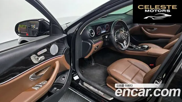 MERCEDES BENZ E-Classe W213 E300 4MATIC Avantgarde 2019 — photo 11 sur 26