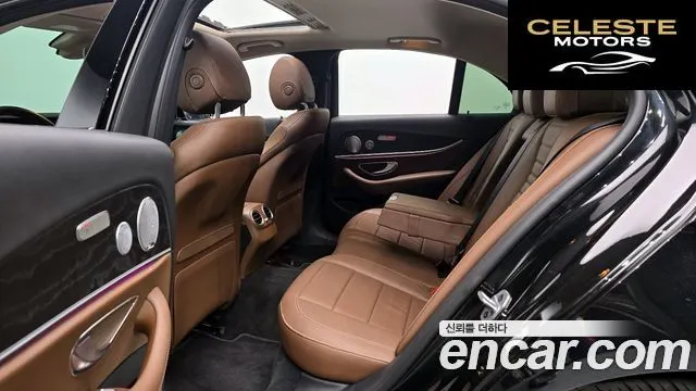 MERCEDES BENZ E-Classe W213 E300 4MATIC Avantgarde 2019 — photo 12 sur 26