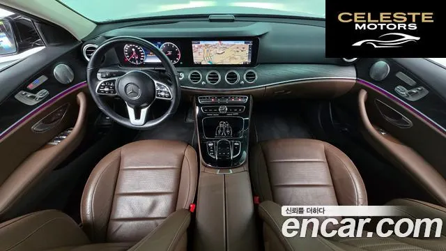 MERCEDES BENZ E-Classe W213 E300 4MATIC Avantgarde 2019 — photo 24 sur 26