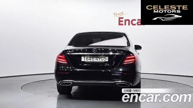 MERCEDES BENZ E-Classe W213 E300 4MATIC Avantgarde 2019 — photo 4 sur 26