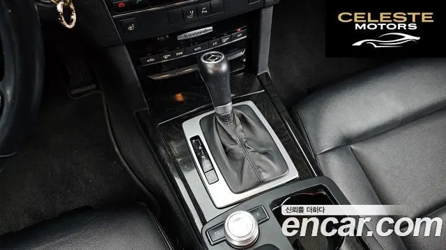 MERCEDES BENZ E-Classe W212 E200 CGI Avantgarde 2010 — photo 9 sur 20