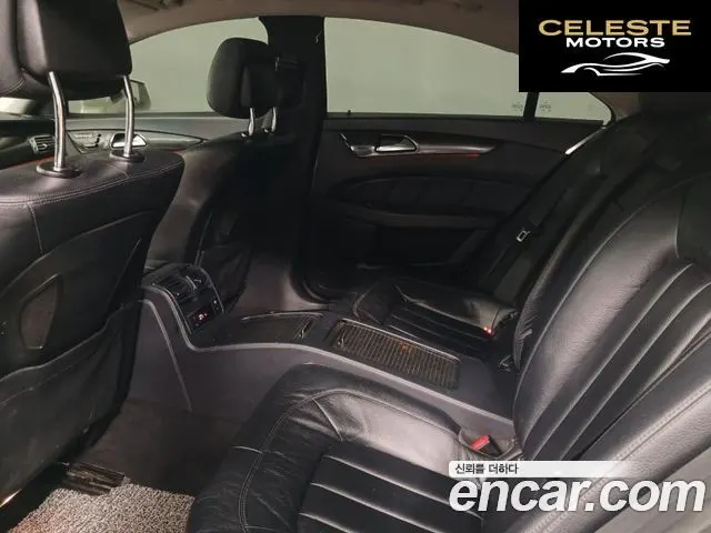 MERCEDES BENZ CLS-Classe W218 CLS350 2012 — photo 8 sur 26