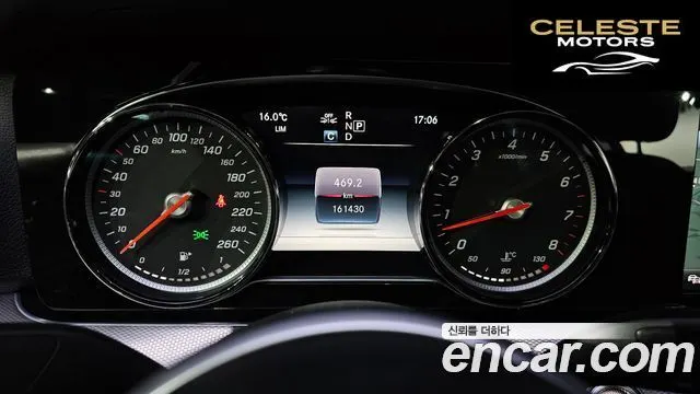 MERCEDES BENZ E-Classe W213 E300 Avantgarde 2019 — photo 8 sur 20