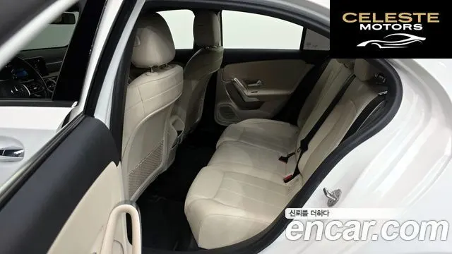 MERCEDES BENZ A-Classe W177 A250 4MATIC Berline 2020 — photo 18 sur 20