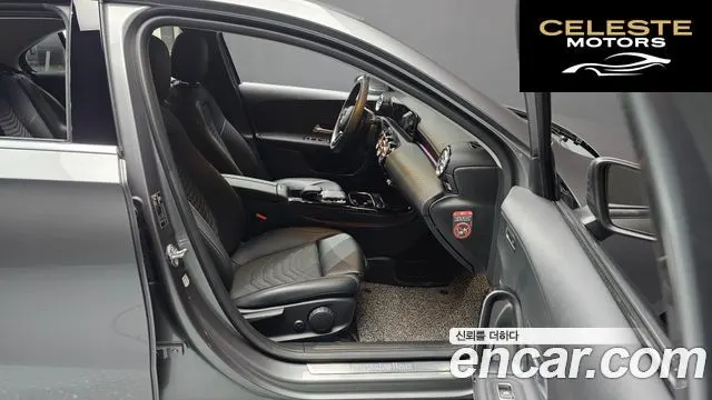 MERCEDES BENZ A-Classe W177 A250 4MATIC Berline 2020 — photo 18 sur 20