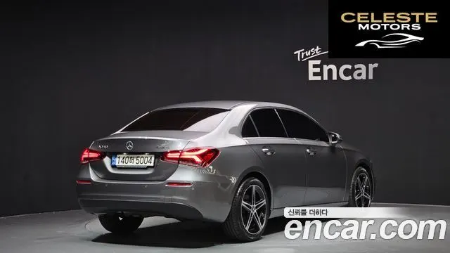 MERCEDES BENZ A-Classe W177 A250 4MATIC Berline 2020 — photo 2 sur 20