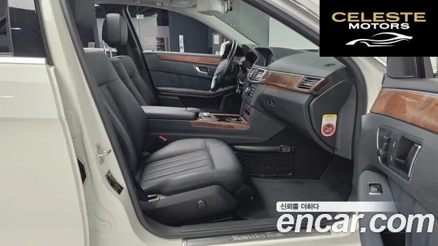 MERCEDES BENZ E-Classe W212 E300 2012 — photo 11 sur 20