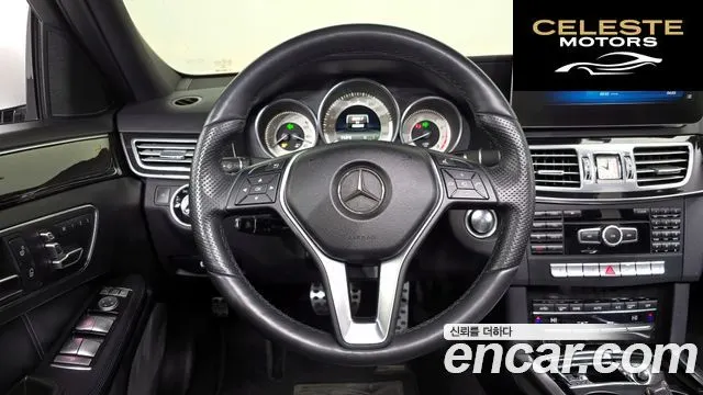 MERCEDES BENZ E-Classe W212 E300 Avantgarde 2014 — photo 13 sur 20