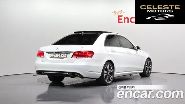 MERCEDES BENZ E-Classe W212 E300 Avantgarde 2014 — photo 2 sur 20