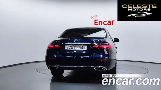 MERCEDES BENZ E-Classe W213 E300e 4MATIC Exclusive 2021 — photo 4 sur 20