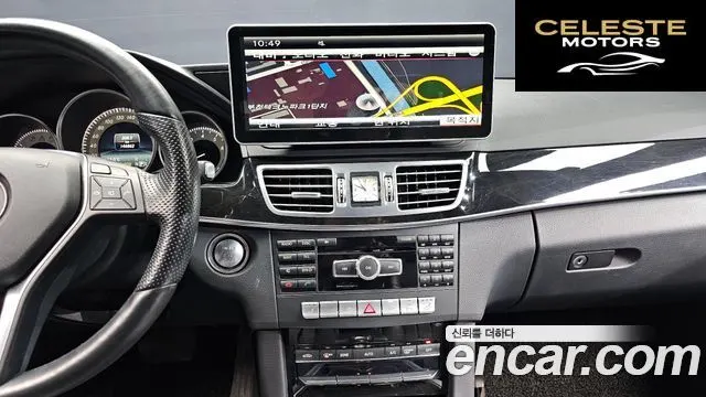 MERCEDES BENZ E-Classe W212 E300 Avantgarde 2014 — photo 14 sur 20