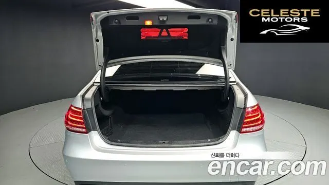 MERCEDES BENZ E-Classe W212 E300 Avantgarde 2014 — photo 20 sur 20