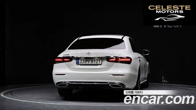 MERCEDES BENZ E-Classe W213 E250 Avantgarde 2021 — photo 4 sur 20